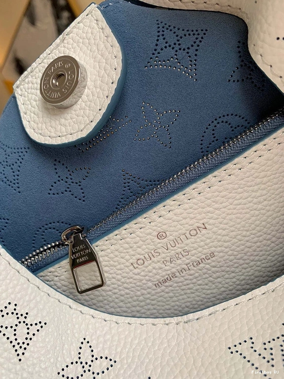 First bag ru VUITTON LOUIS CARMEL 0822